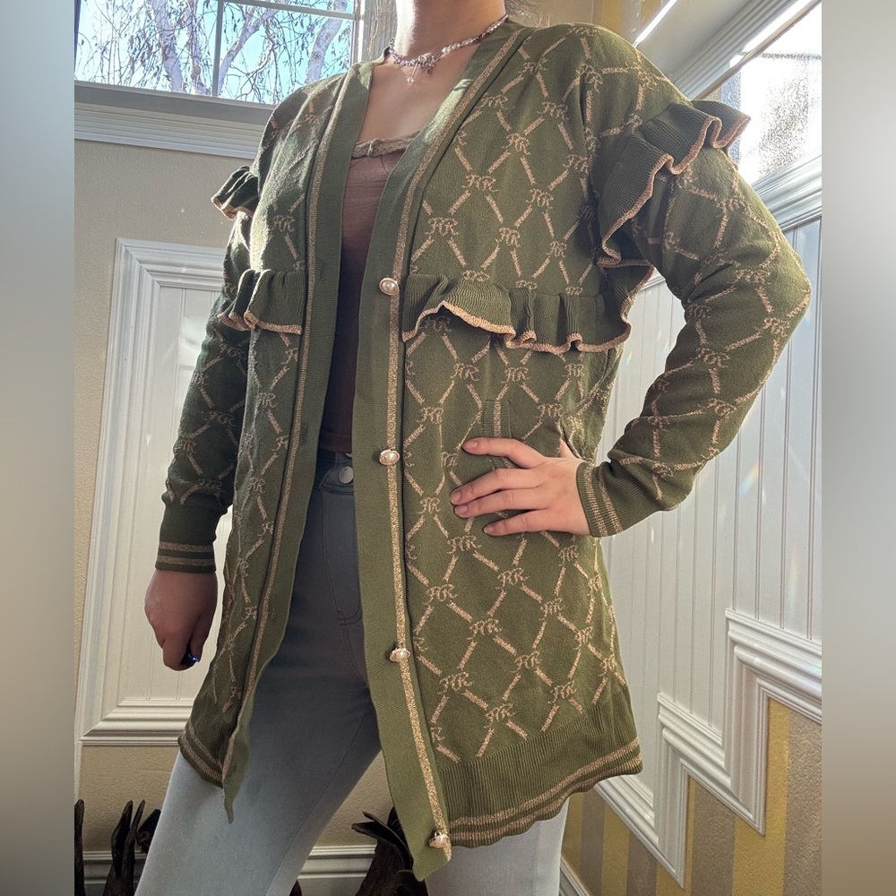 Stylish Olive Cardigan with Beige Ruffles - Picture 2 of 8